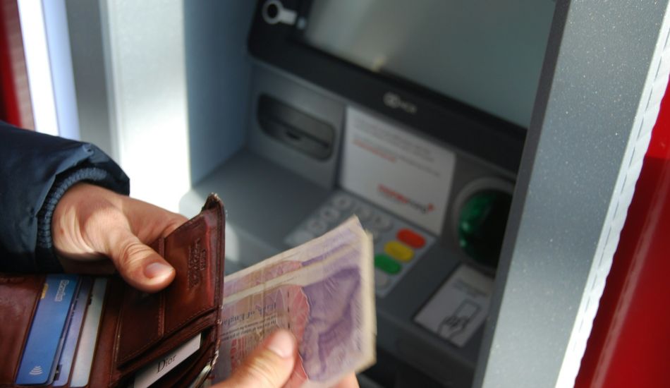 Kdy připisují banky peníze na účet